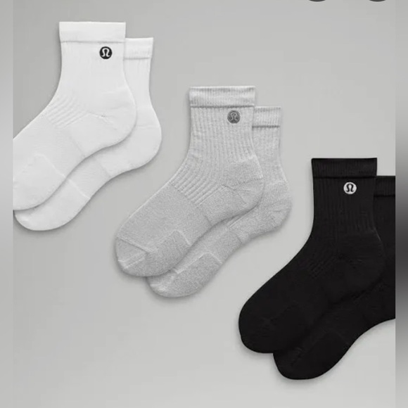 Lululemon NWT Daily Stride Quarter Length Socks 3 Pack White and Gray, Black M - Picture 1 of 6